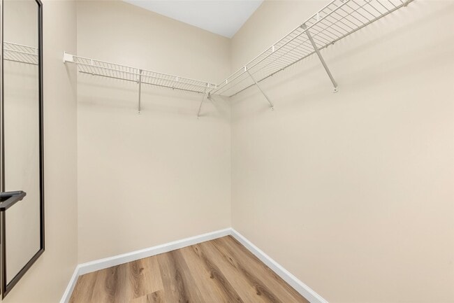 Building Photo - 6303 Spring River Dr