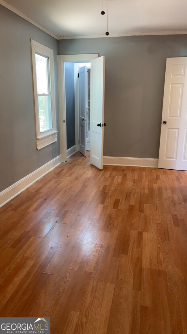 Building Photo - 1312 Gillespie Ave