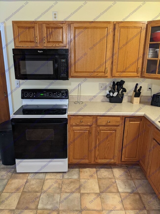 Building Photo - Now leasing!!!