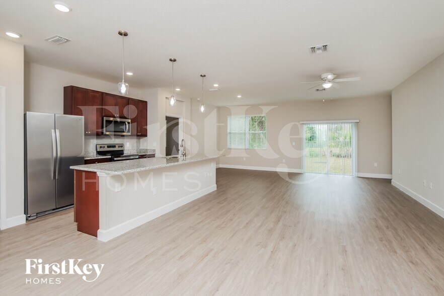 Building Photo - 2700 Gainesville Rd SE