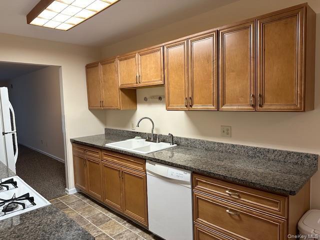 Building Photo - 5 Magnolia Ln