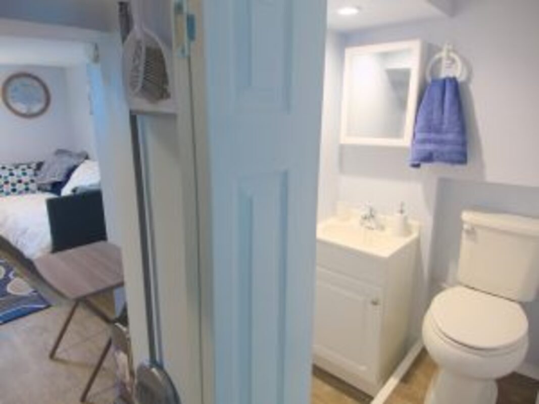 Building Photo - 1831 Oxford Ave SW