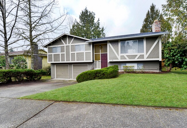 Remodeled House - 4 Bed 2 Bath - Renton - Remodeled  House - 4 Bed 2 Bath - Renton