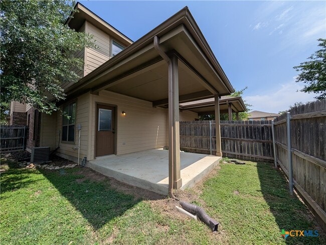 Building Photo - 1028 Brown Rock Dr