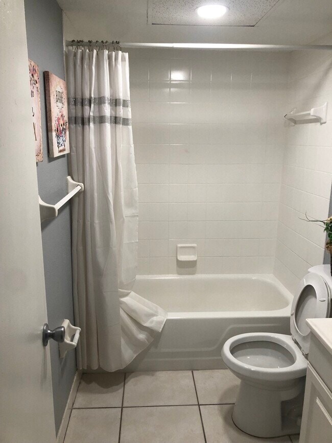 Building Photo - 4708 Christa Ct