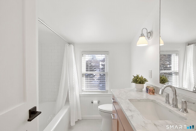 Building Photo - 26 Chelene Rd