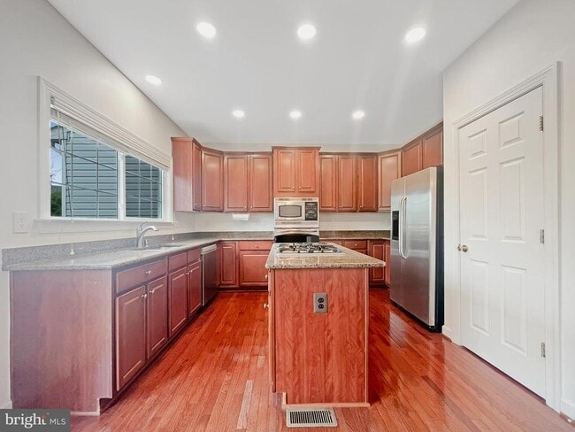 Building Photo - 8173 McCauley Way