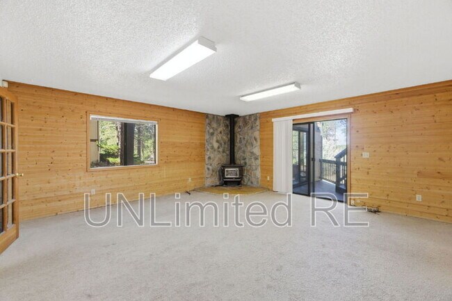 Building Photo - 1410 Inverrary Way