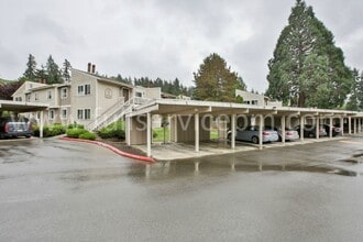 Building Photo - Large condo w/ sauna