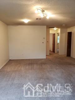 Building Photo - 10 Nicholas Ct