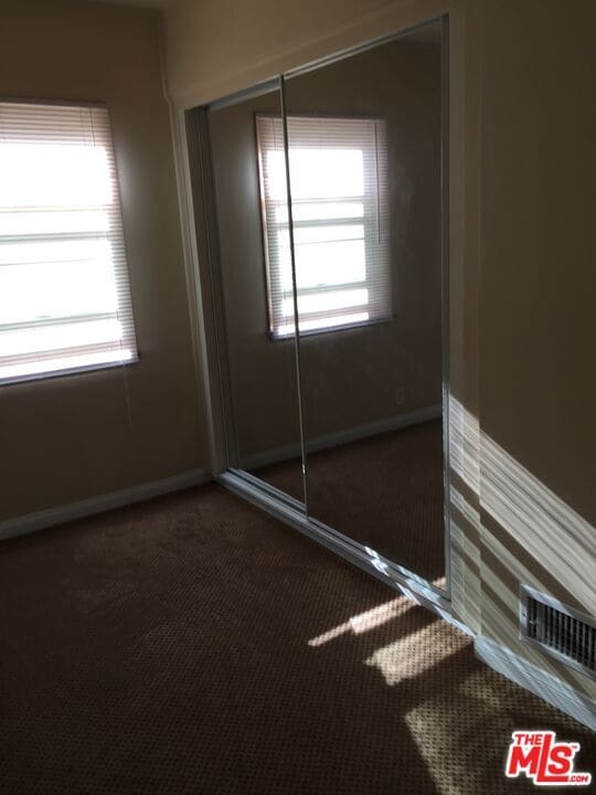 Building Photo - 4425 Victoria Park Pl