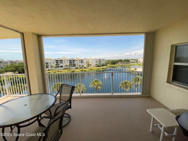 Building Photo - 8951 Lake Dr