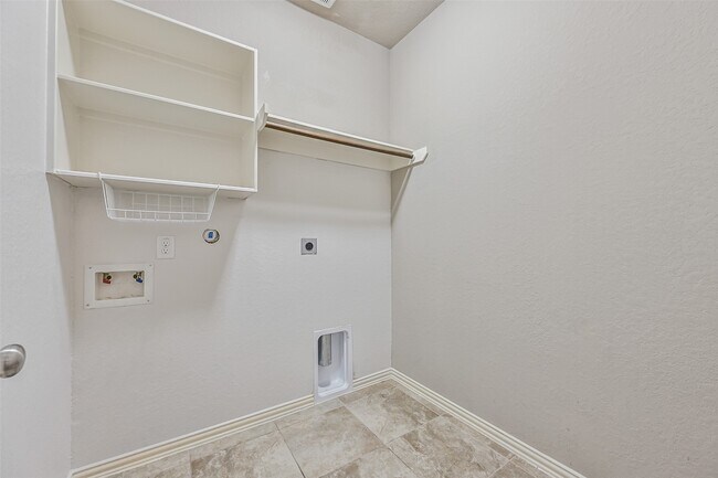 Building Photo - 4511 Apple Point Ln