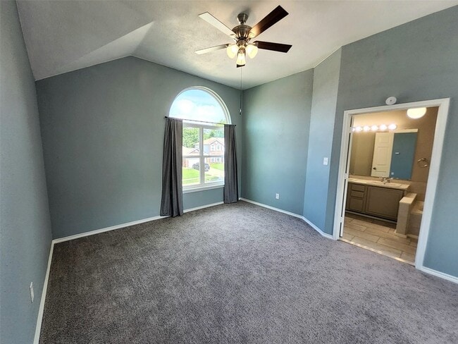 Building Photo - 4672 Heatherbrook Ln