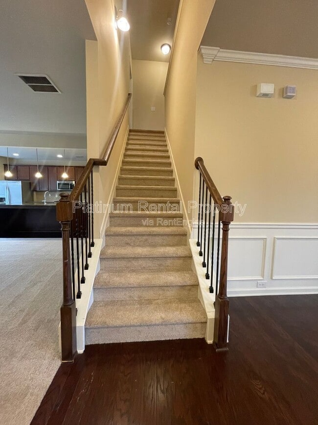 Building Photo - 5755 Rialto Way