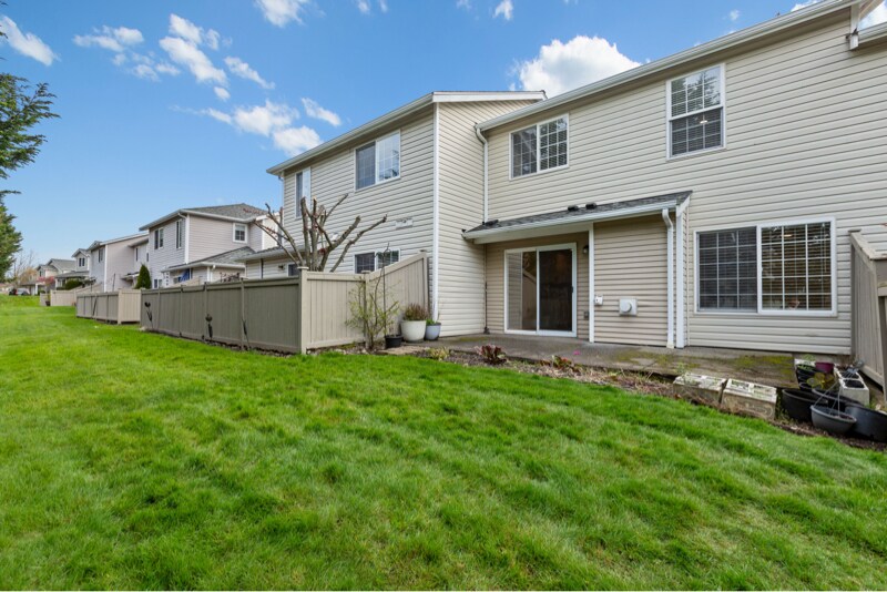 Building Photo - 4802 Nassau Ave NE