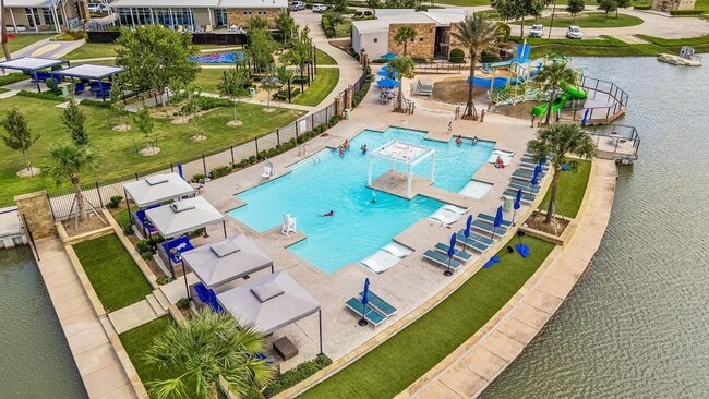 Building Photo - 4103 Balboa Dr