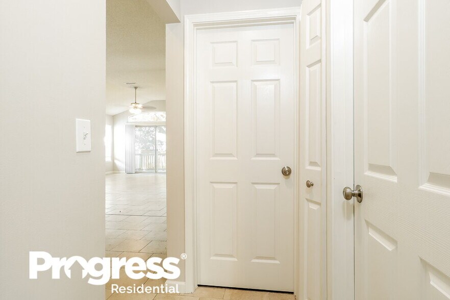 Building Photo - 1126 Brookwood Bluff Rd E