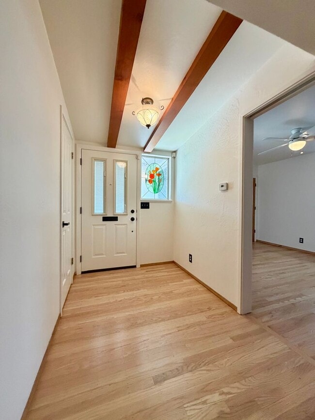 Building Photo - 3 Bedroom 2 Bathroom Napa Brown's Valley Home