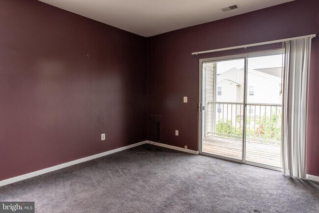 Building Photo - 2705 Ashfield Dr