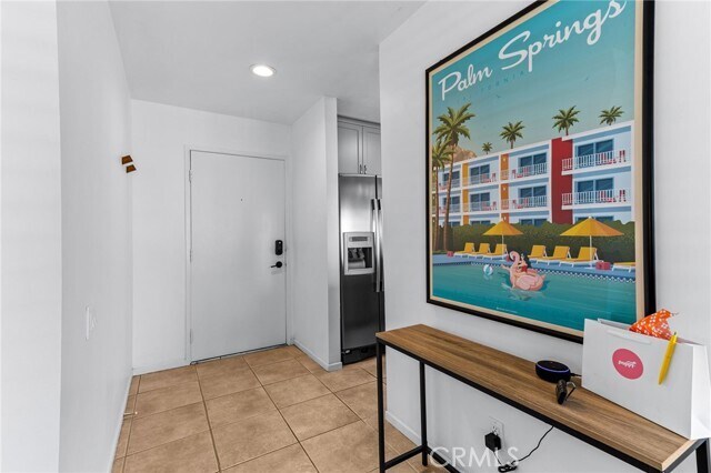 Building Photo - 2564 N Aurora Dr