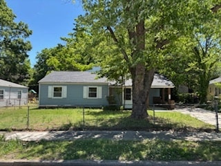 Primary Photo - 1310 McDow Dr