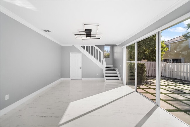 Building Photo - 15580 SW 49th Ct