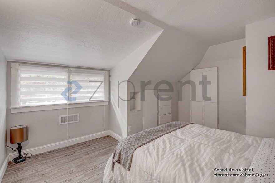 Building Photo - 785 Brush Creek Ln