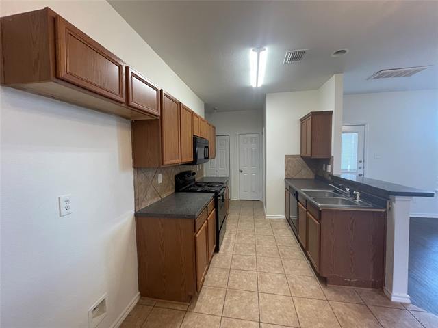 Building Photo - 1256 Redman Ave