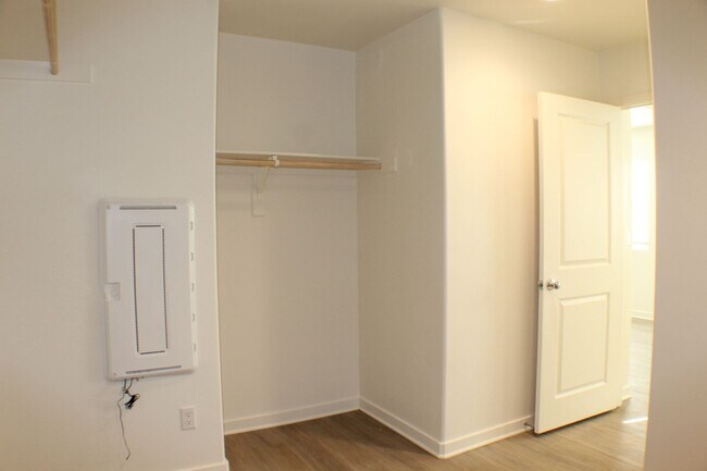 Building Photo - 3 Bed | 2.5 Bath | 1,733 Sq Ft | Built 2021 | Gated Community