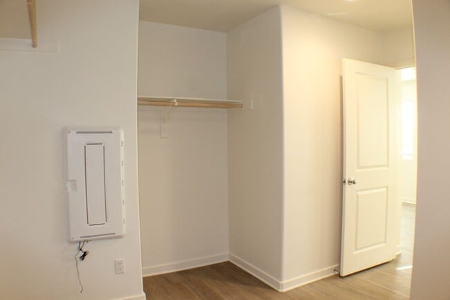 Building Photo - Hyde Park Gated Community with Resort Like Amenities