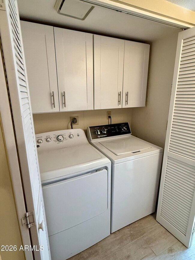 Building Photo - 1632 N El Camino