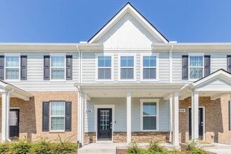Building Photo - 626 Longtail Ln