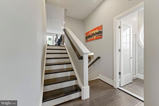 Building Photo - 783 Morton St NW