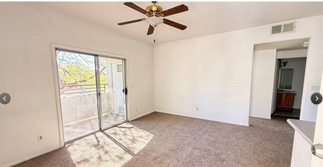 Building Photo - 5655 E Sahara Ave