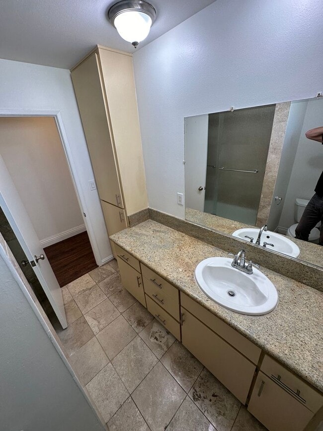 Building Photo - Corby