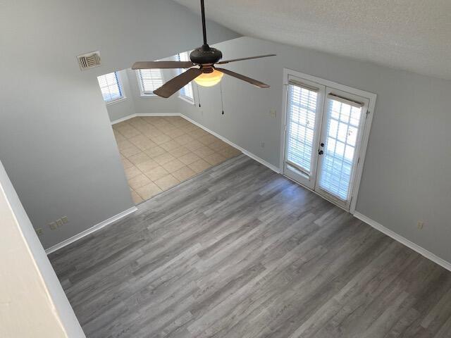 Building Photo - 1123 Northview Dr