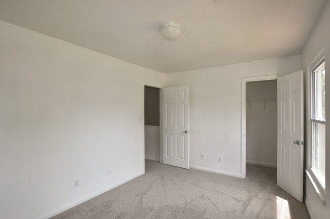 Building Photo - 3BR/1.5BA Home – Great Norfolk Location!