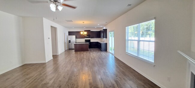 Building Photo - 1527 Sergeant Ln