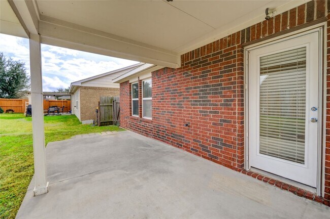 Building Photo - 16718 Mackenzie Mesa Dr