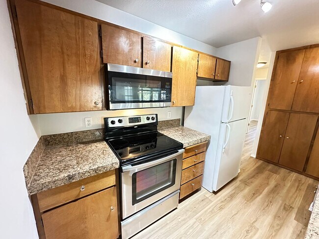 Building Photo - Beautiful 2 bed/2 bath condo in Hayden, ID...