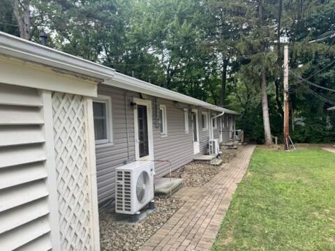 Building Photo - 68 Adams St