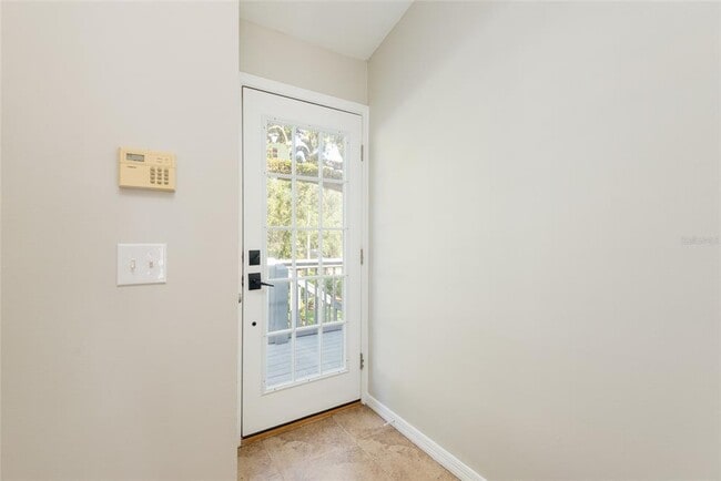 Building Photo - 315 S Edison Ave