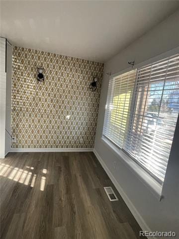 Building Photo - 61 S Sable Blvd