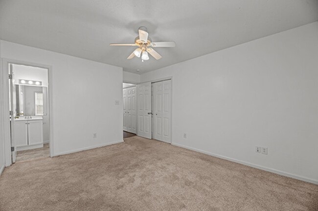 Building Photo - 123 Jerrett Ln