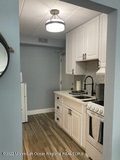 Building Photo - 200 Ocean Park Ave