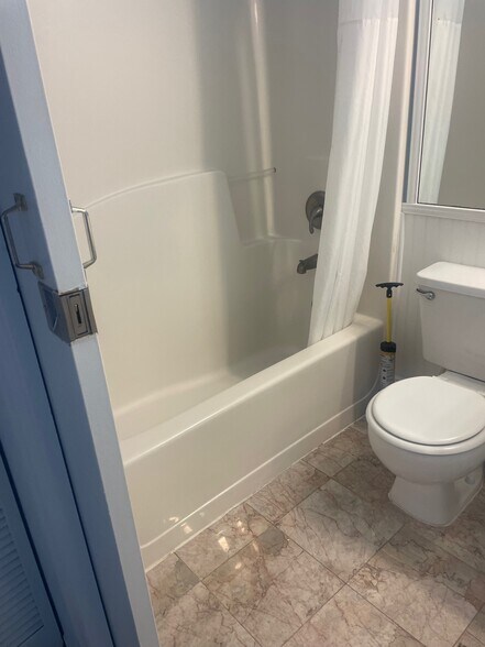 Building Photo - 3206 Sabal Palms Ct