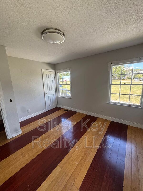 Building Photo - 2335 US-411