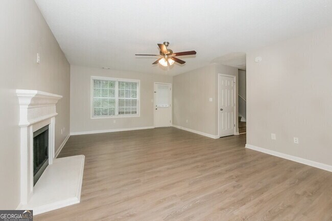 Building Photo - 4919 Wolfcreek View