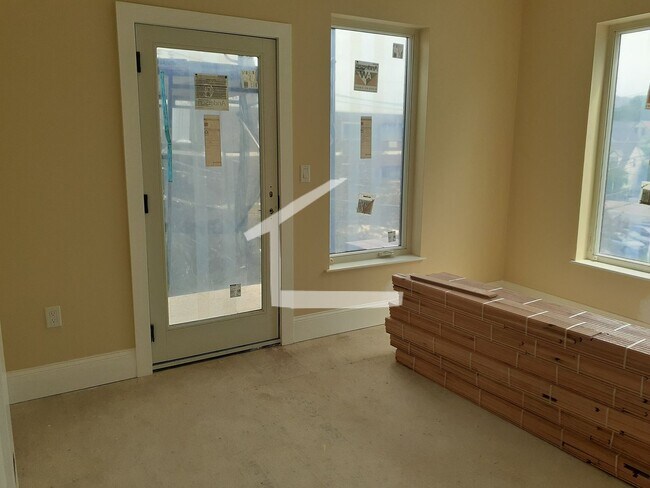 Building Photo - Great 3 bed, 2 bath!